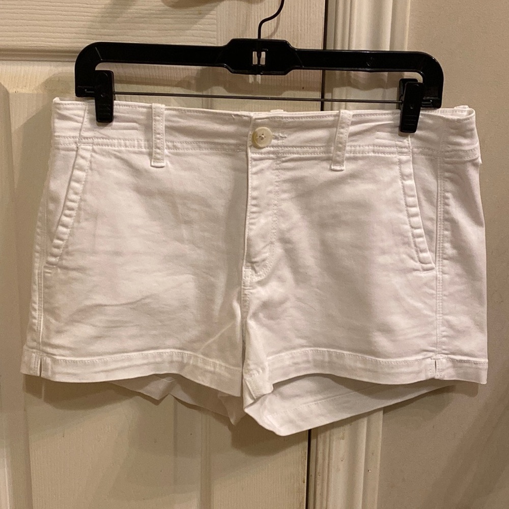 AE SUPER STRETCH SHORTIE SHORTS SIZE 10 NWOT